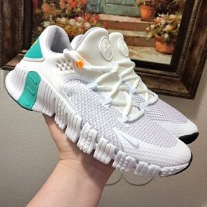 Nike Free Metcon 4 White Green Glow shoes